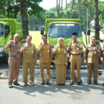 Pemkab Demak Datangkan Dua Armada Truck Sampah untuk Dukung Operasional DinLH